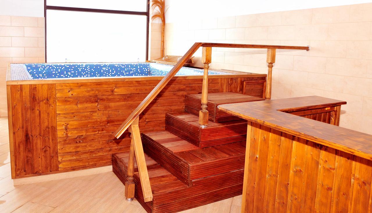 Hotel Chateau Des Bergers Ταργκόβιστε Εξωτερικό φωτογραφία