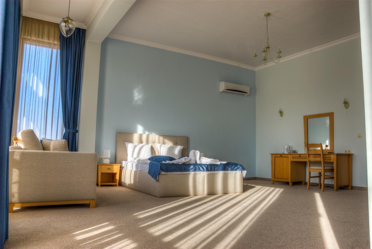 Hotel Chateau Des Bergers Ταργκόβιστε Εξωτερικό φωτογραφία