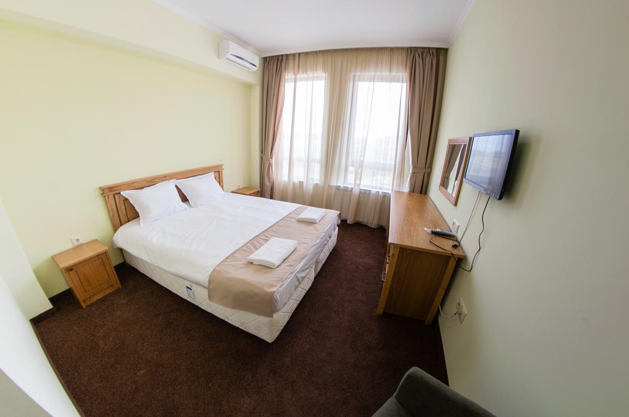Hotel Chateau Des Bergers Ταργκόβιστε Εξωτερικό φωτογραφία